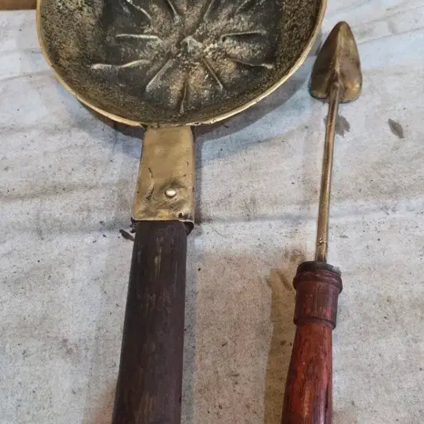 [BUNJANG] 100+ Year Old Copper Charcoal Iron and Soldering Iron Set / 100년넘은 동 숯다리미와 인두