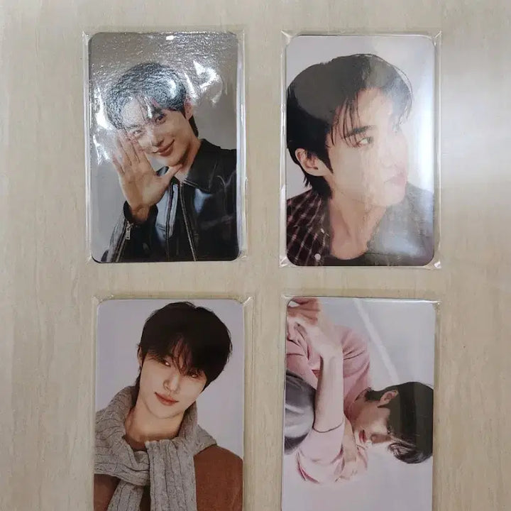 [SOLD OUT] 변우석<미개봉> 지오다노포토카드1.2.3.4차일괄
