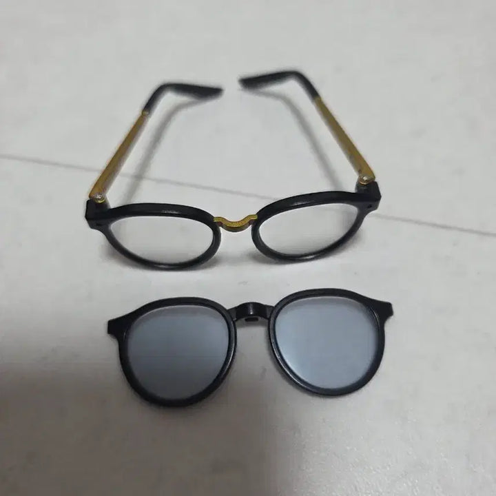 [BUNJANG] Look Up Glasses / 룩업 안경