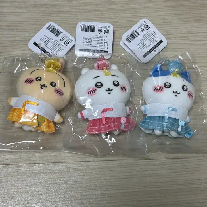 [BUNJANG] Chiikawa Popup Hanbok Usagi, Chiikawa, Hachiwara Bundle Set / 치이카와 팝업 한복 우사기 치이카와 하치와레 일괄