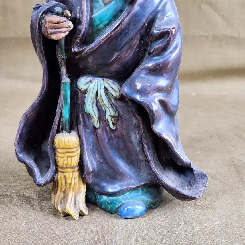 [BUNJANG] Japanese Ceramic Statue of a Fortune-Gathering Grandfather / 일본에서온 구곡 복을 쓸어오는 할아버지 도자상