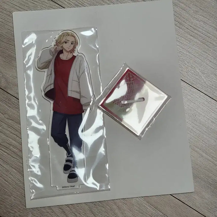 [BUNJANG] Tokyo Revengers Mikey Acrylic Stand &amp; Keychain Bundle / 마이키 쿠지 아크릴스탠드, 키링