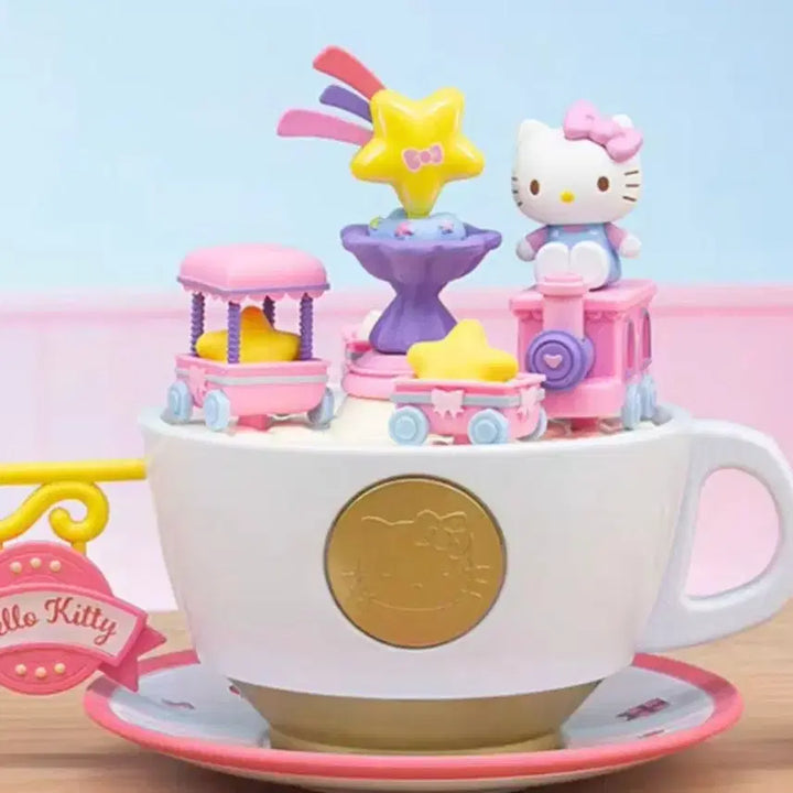 [BUNJANG] Sanrio Teacup Amusement Park Wind-up Figures (Hello Kitty/My Melody) / 산리오 찻잔속 놀이공원 움직이는 태엽 피규어 (헬로키티/마이멜로디)