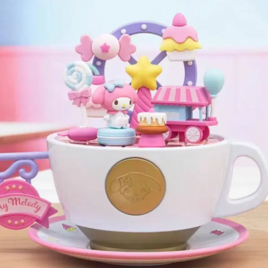 [BUNJANG] Sanrio Teacup Amusement Park Wind-up Figures (Hello Kitty/My Melody) / 산리오 찻잔속 놀이공원 움직이는 태엽 피규어 (헬로키티/마이멜로디)