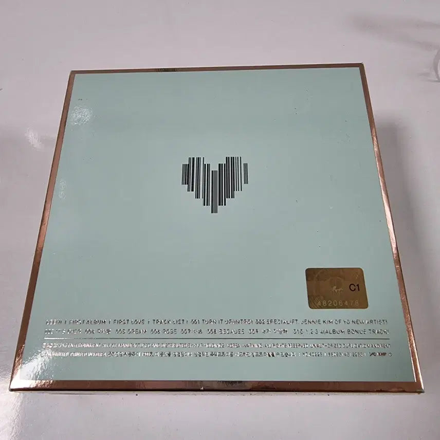 [BUNJANG] Lee Hi 1st Album First Love CD / 이하이 1집 First Love CD