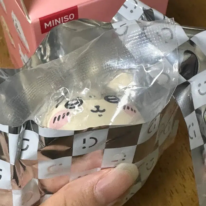 [BUNJANG] Chiikawa MiniSo Lying Racoon Figure / 치이카와 미니소 엎드린 랏코 피규어