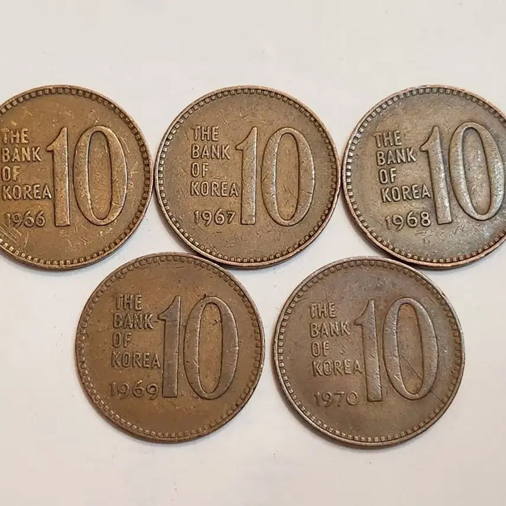 [BUNJANG] Bank of Korea 10 Won Coin Set (1966-1970) / 한국은행 ,핵심동전 10원 동전 1966~1970년