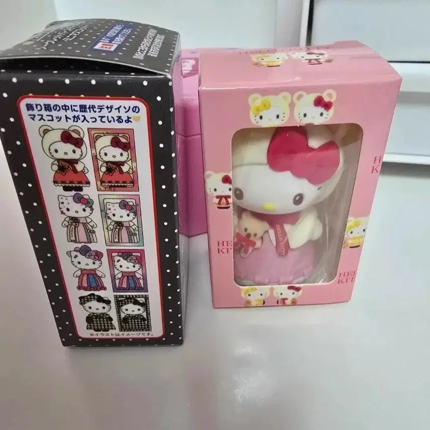 [BUNJANG] Sanrio Hello Kitty 51st Anniversary Monokuro Figure / 헬로키티 51주년 생일 모노쿠로 피규어 새상품 팝니다