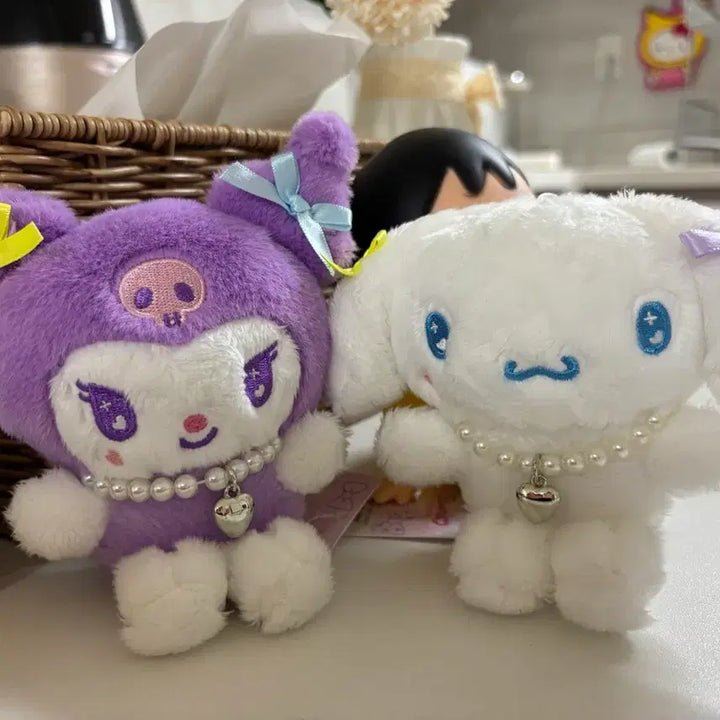 [BUNJANG] Sanrio Kuromi &amp; Cinnamoroll Doll Keychain Set with Pearl Necklace / 정품)쿠로미,시나모롤 인형 진주 목걸이 키링 세트