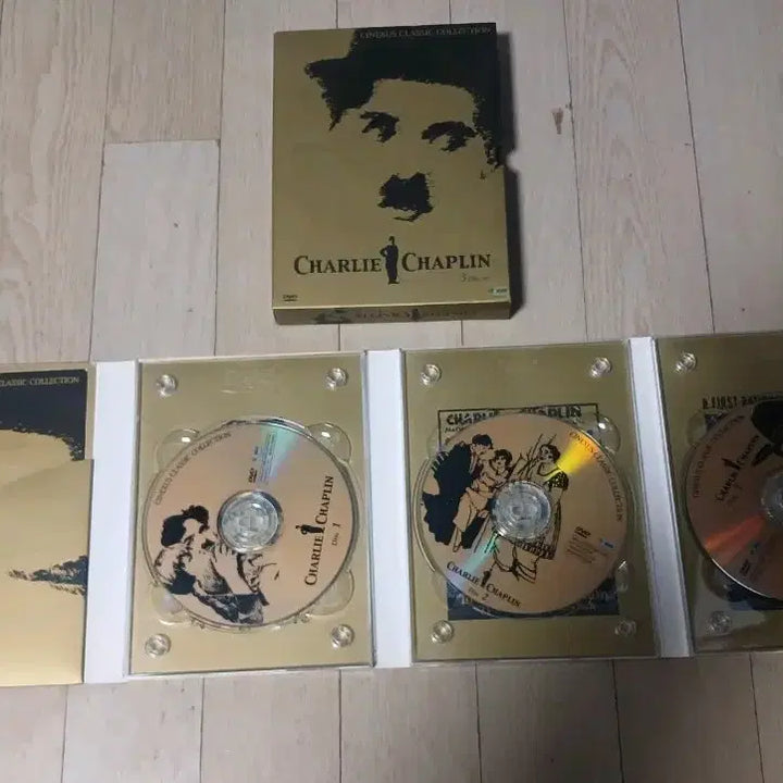 [BUNJANG] Charlie Chaplin 3-Disc Set DVD Collection / 찰리 채플린 3 디스크 세트(Charlie Chaplin 3 Disc )