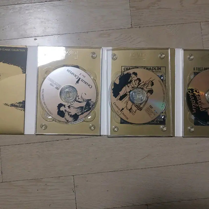 [BUNJANG] Charlie Chaplin 3-Disc Set DVD Collection / 찰리 채플린 3 디스크 세트(Charlie Chaplin 3 Disc )