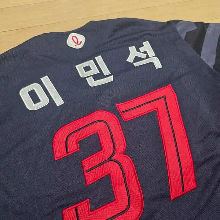 [BUNJANG] Lotte Giants Lee Min-seok Professional Baseball Jersey Size 95 / 롯데 자이언츠 프로페셔널 유니폼 이민석 95