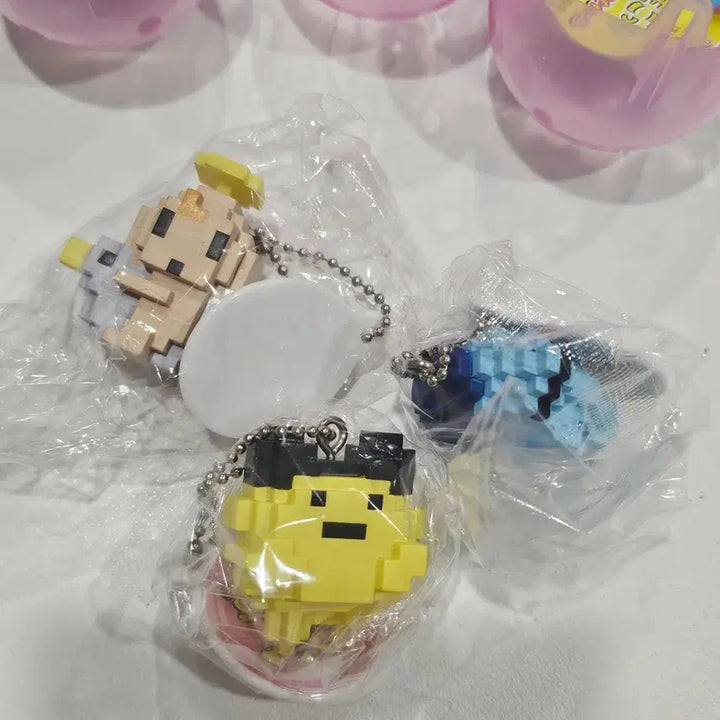 [BUNJANG] Tamagotchi Pixel Gacha 3-Type Bundle Set (Sealed) / 미개봉새상품)다마고치픽셀가챠 3종일괄