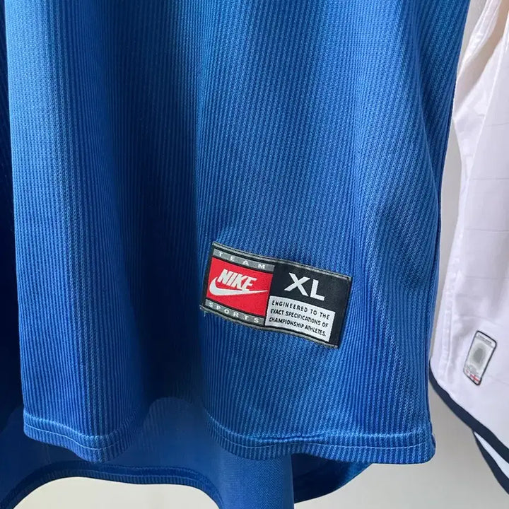 [BUNJANG] Italy National Team 1997-1998 Home Football Jersey (XL) / 97-98 이탈리아 국대 홈 유니폼 해외XL