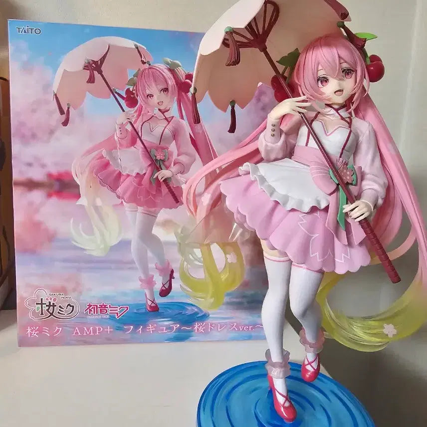 [BUNJANG] Hatsune Miku Sakura Dress Version Figure / 사쿠라 드레스 버전 하츠네 미쿠 피규어