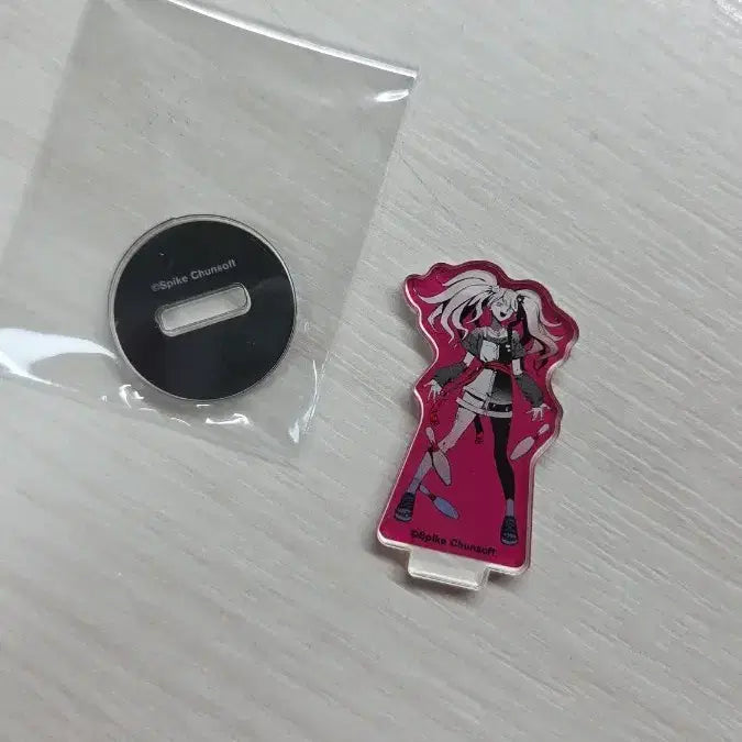 [BUNJANG] Danganronpa Junko Enoshima Sporty Look Round1 Collaboration Acrylic Keychain and Mini Acrylic Stand / 단간론파 에노시마 쥰코 시즈 스포티룩 라운드원 콜라보 키링,아크릴스탠드