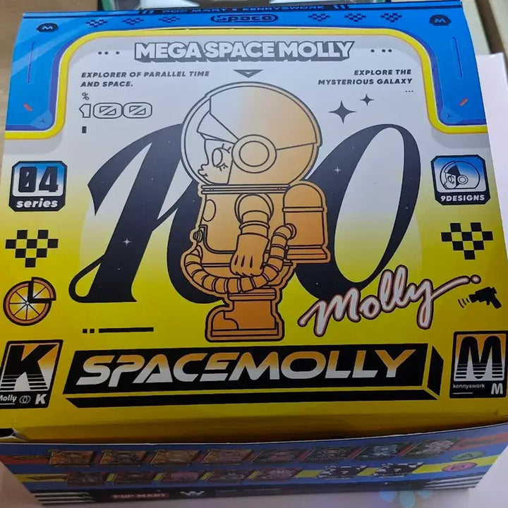 [BUNJANG] Space Molly Trevor Andrew 100% Vinyl Toy / 스페이스몰리 100% 트레버앤드류