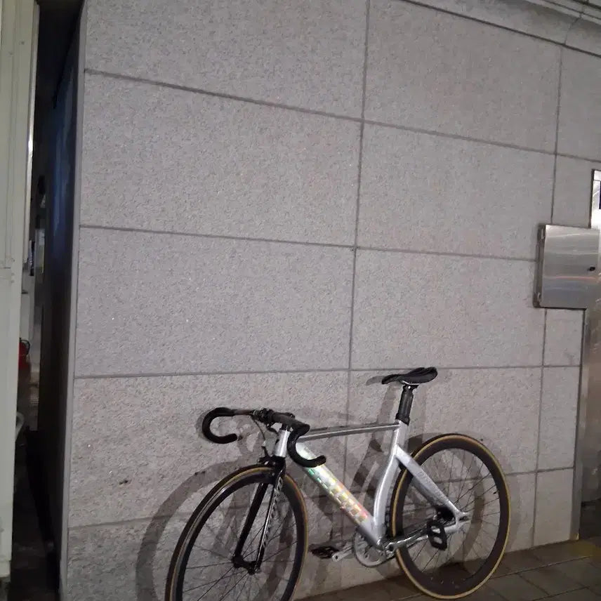 [BUNJANG] Unknown Level 3 Full Carbon Road Bike / 언노운 레벨쓰리 판매/대차(글 안내린거면 안 팔린겁니다 많이 찔러주세요)