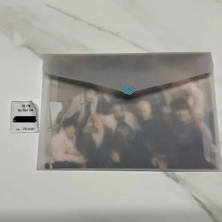 [BUNJANG] TREASURE Yoshi Signed Photocard / 트레저 요시 싸인 양도 더필라 TREASURE