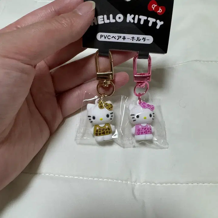 [BUNJANG] Hello Kitty Leopard Print Keychain (Set of 2) / 헬로키티 호피 키링 새상품 미개봉 판매중