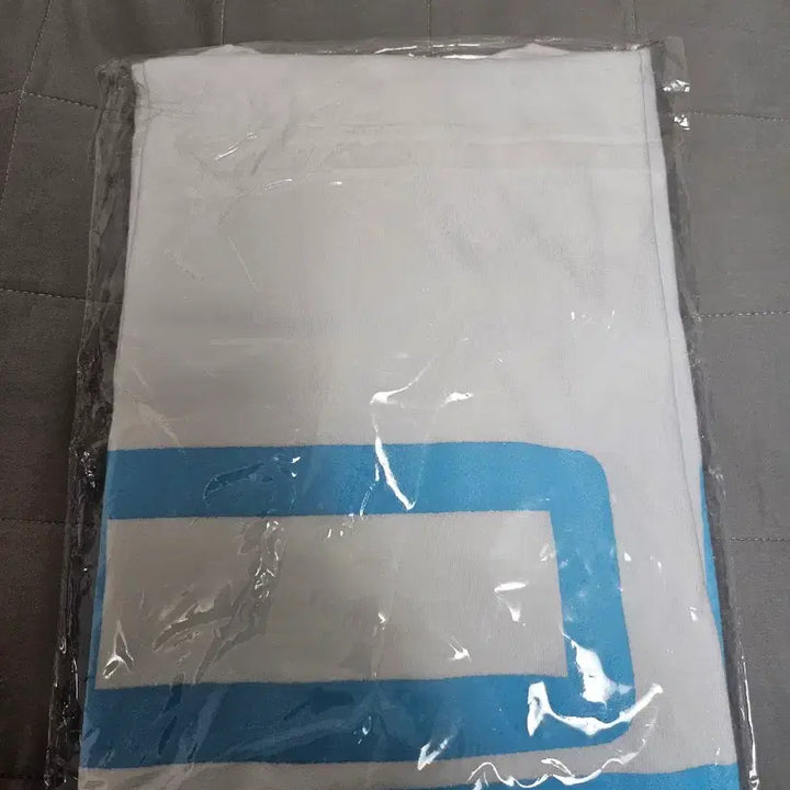 [BUNJANG] Hebi Snake T-Shirt / Hebi 뱀티 팝니다