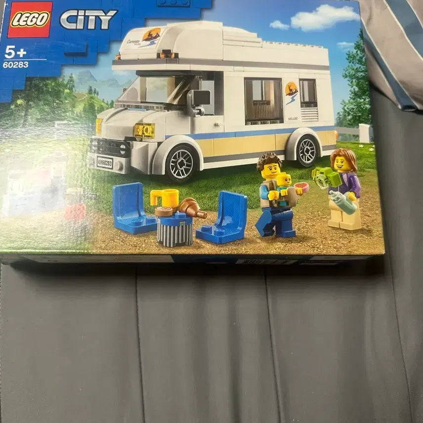 [BUNJANG] LEGO City 60283 Holiday Camper Van / 레고 시티 60283