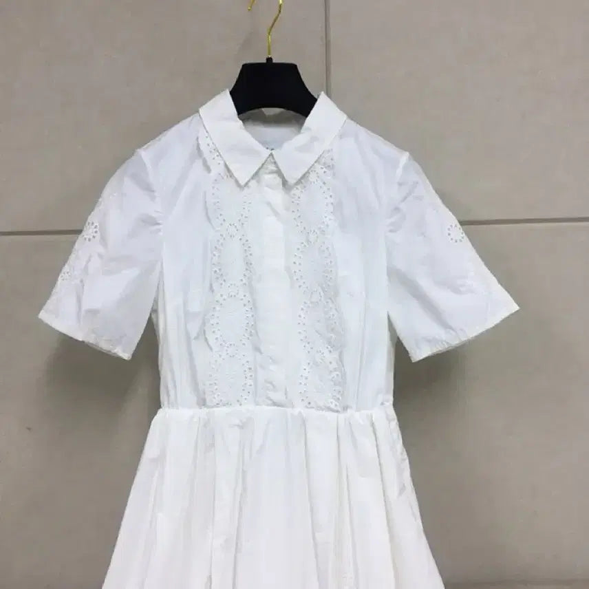 [BUNJANG] Self-Portrait White Punching Lace Short-Sleeve Shirt Collar Long Dress / (정품) 셀프포트레이트 화이트 펀칭 레이스장식  반팔 셔츠카라 롱원피스
