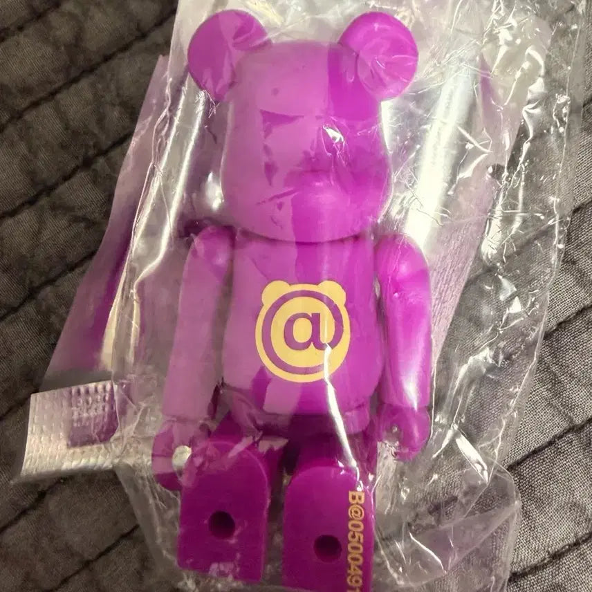 [BUNJANG] Bearbrick Series 50 Basic Swirl / 베어브릭 50탄 베이직 골뱅이