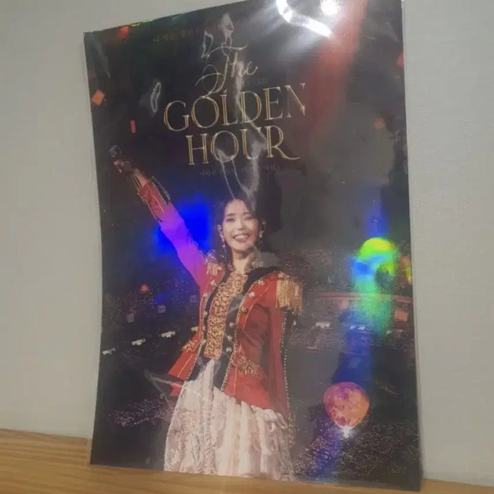 [BUNJANG] IU Golden Hour IMAX Hologram Poster / 아이유 골든아워 IMAX 홀로그램 포스터
