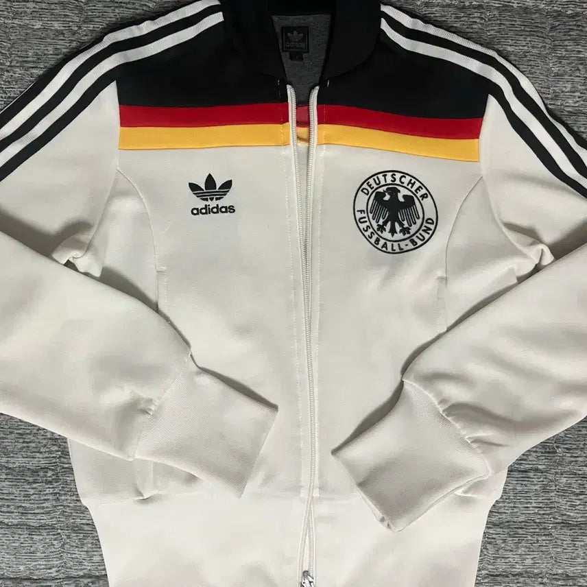 [BUNJANG] Adidas Germany Firebird Cropped Track Top / (급처!!)아디다스 독일 져지 국대 트랙탑 파이어버드 크롭