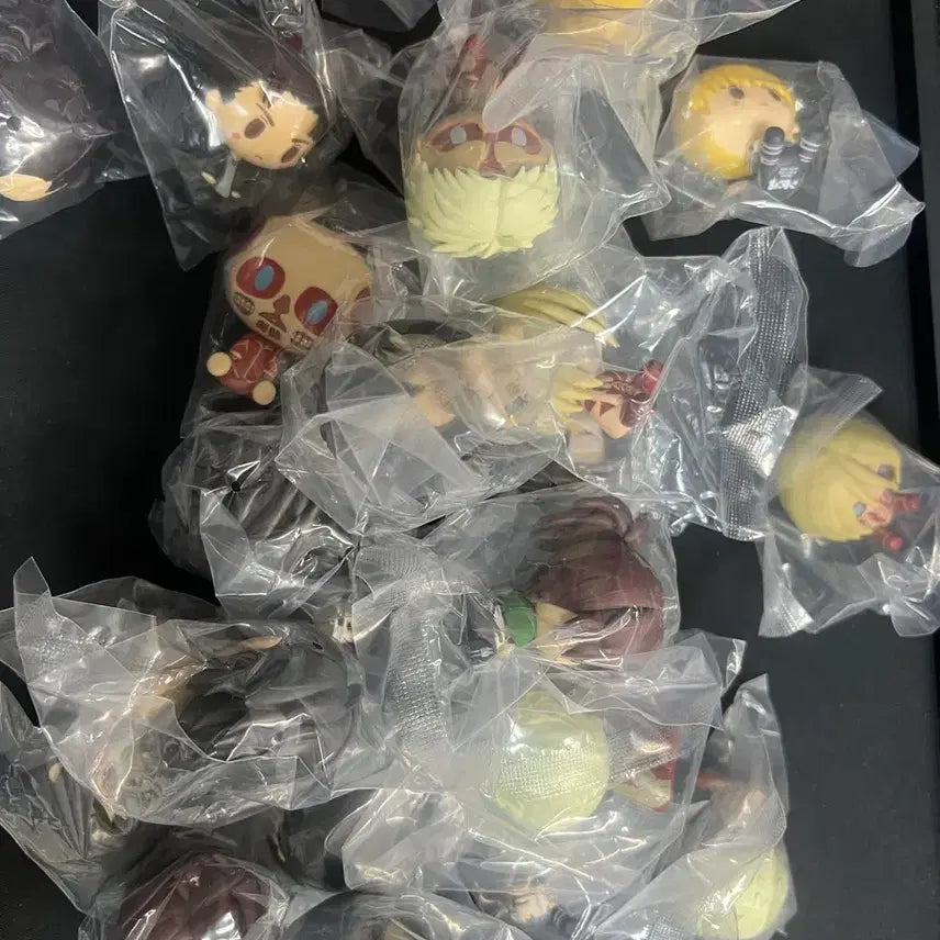 [BUNJANG] Attack on Titan Chokonokko 6-Piece Set (Unsealed) / 진격의 거인 초코노코 6종 세트 판매 미개봉 택포 4