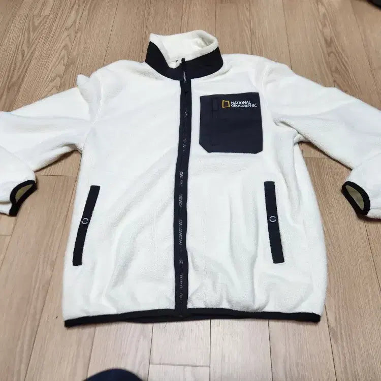 [BUNJANG] National Geographic Fleece Zip-Up Jacket Size 95 / 내셔널지오그래픽 후리스 집업 자켓 사이즈 95 판매합니다.