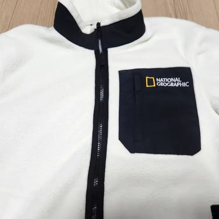 [BUNJANG] National Geographic Fleece Zip-Up Jacket Size 95 / 내셔널지오그래픽 후리스 집업 자켓 사이즈 95 판매합니다.