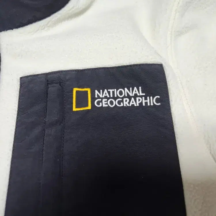 [BUNJANG] National Geographic Fleece Zip-Up Jacket Size 95 / 내셔널지오그래픽 후리스 집업 자켓 사이즈 95 판매합니다.