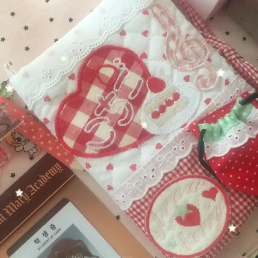 [BUNJANG] Romance Diary Strawberry Diary A6 / [낭만 다이어리] 딸기 다이어리 a6 양도