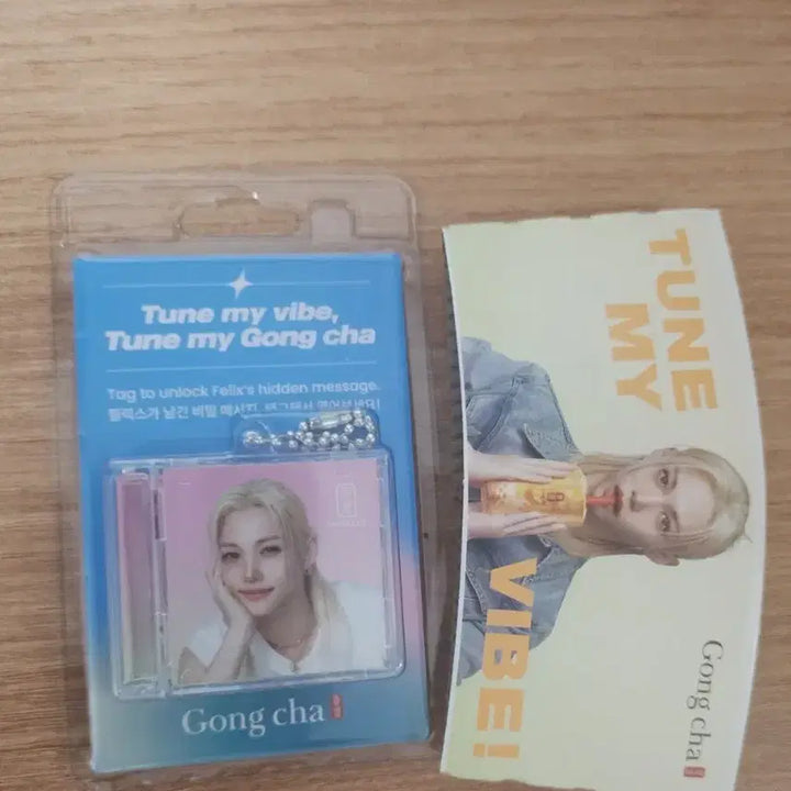 [BUNJANG] Stray Kids Felix Gong Cha Voice Keyring / 공차 필릭스 보이스 키링 (뱃지 2종 증정)