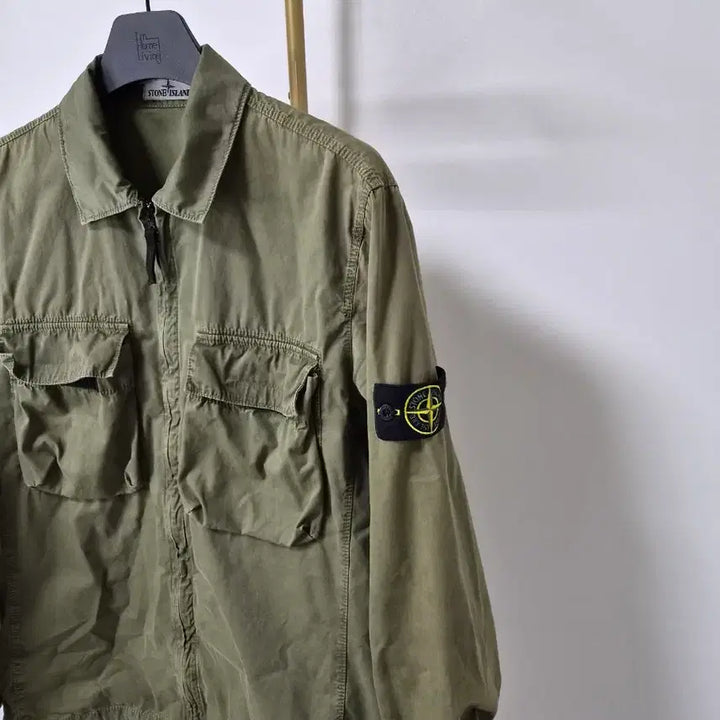 [BUNJANG] Stone Island Khaki Overshirt Size 100 / [L] 스톤아일랜드 오버셔츠