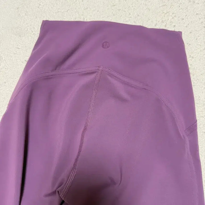 [BUNJANG] Lululemon Jubilee Leggings Size 0 / 룰루레몬 레깅스 주빌리 색상