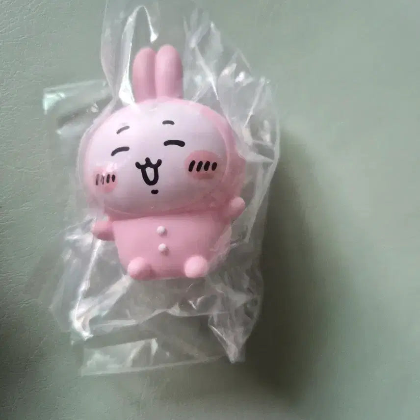 [BUNJANG] Chiikawa Rabbit Sofubi Figure / 치이카와 토끼 소프비 피규어
