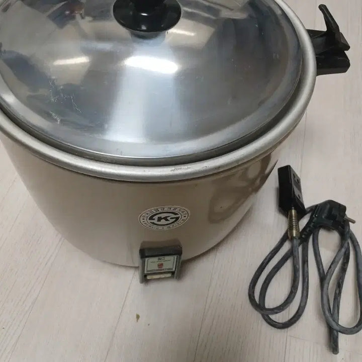 [BUNJANG] Seonhak Retro Electric Rice Cooker (14-Cup) / 1991년.35년된 미사용보관품  선학레트로전기밥솥