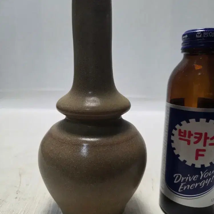 [BUNJANG] Songdae Jeongyao Celadon Pouring Bottle, Height 16cm / 송대 정요청자 포입주병 높이16cm무게270g 할인중 무료배송