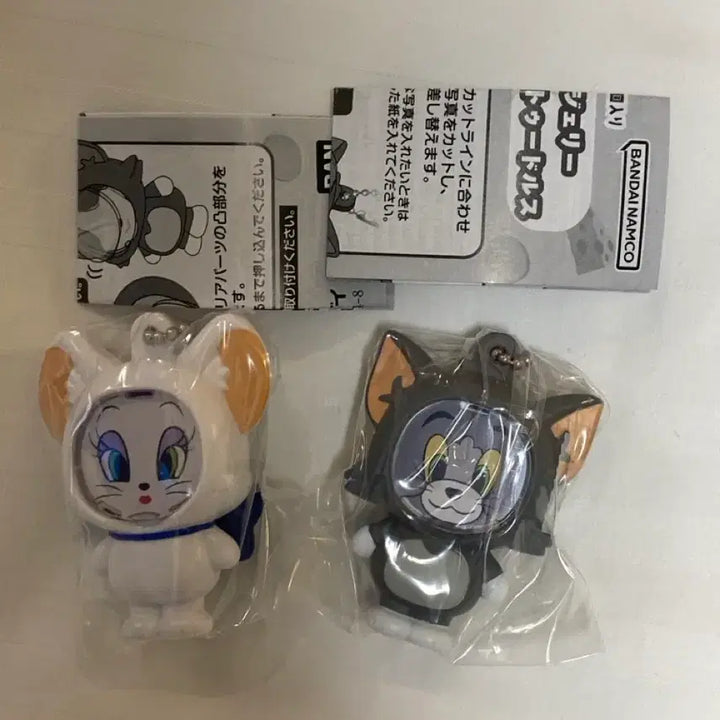 [BUNJANG] Tom and Jerry Photo Frame Face Keychain Set / 톰과제리 포토프레임 얼굴 키링 2종 일괄 판매합니다