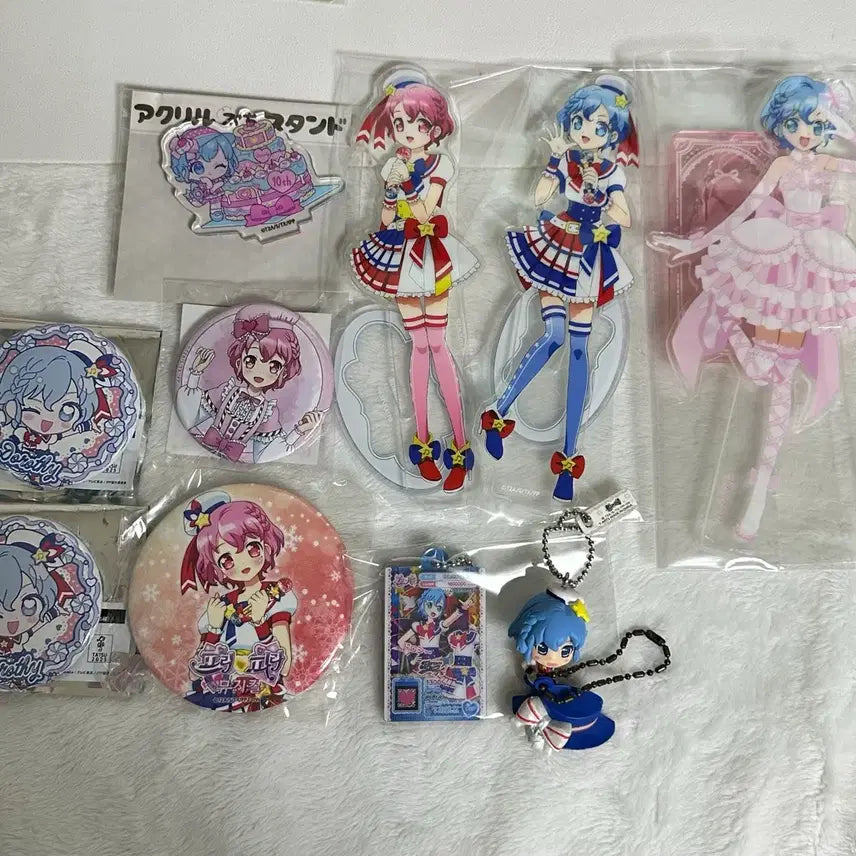 [BUNJANG] Pripara Dorothy &amp; Leona Acrylic Can Badge &amp; Stand Set / 프리파라 도로시 레오나 중국 아크릴 캔뱃지 가챠 피규어