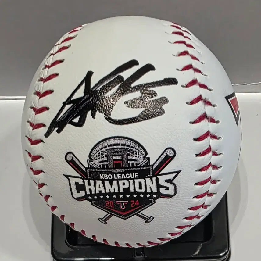 [BUNJANG] Kim Sun Bin Signed Baseball - 2024 Kia Regular Season Champions / 김선빈 2024년 기아 정규시즌 우승구 싸인볼