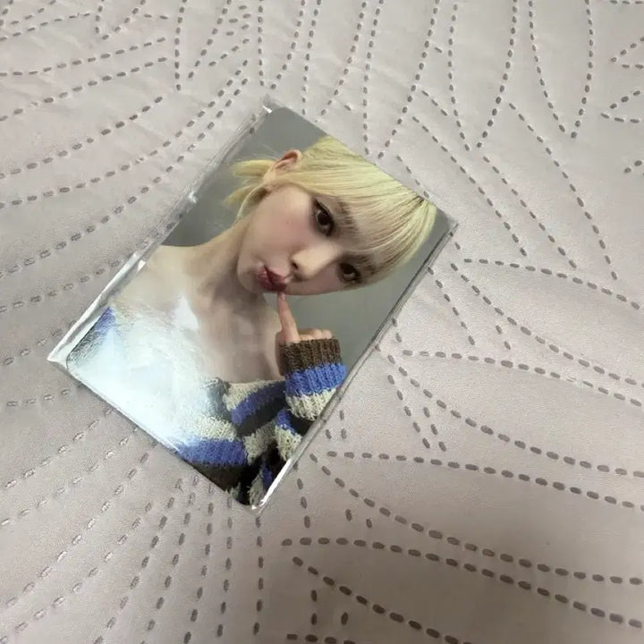 [BUNJANG] Aespa Karina My World Spicy Unboxing Photocard / 에스파 카리나 스파이시 마이월드 언박싱 포카