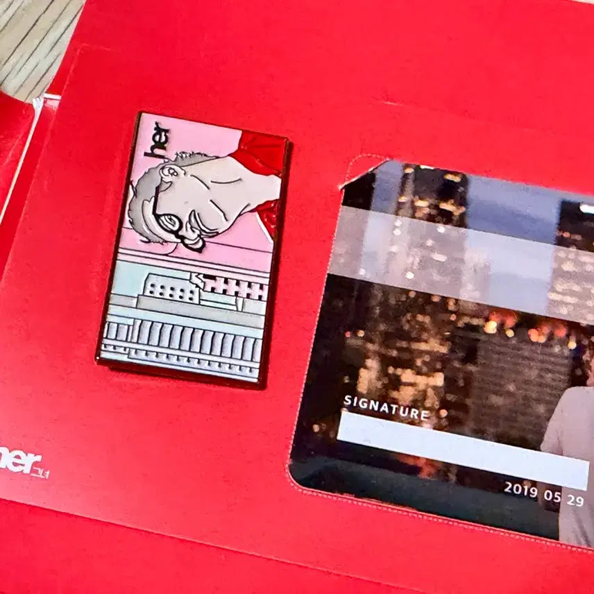 [BUNJANG] Her Movie Merchandise Badge + Postcard Set / <her 그녀> 굿즈패키지 뱃지+엽서 세트