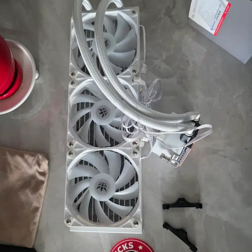 [BUNJANG] Ryzen 9 7950X3D ICEROCK MLD-420 White CPU / Ryzen 9 7950X3D.ICEROCK MLD-420 WHITE 팜ㅎ