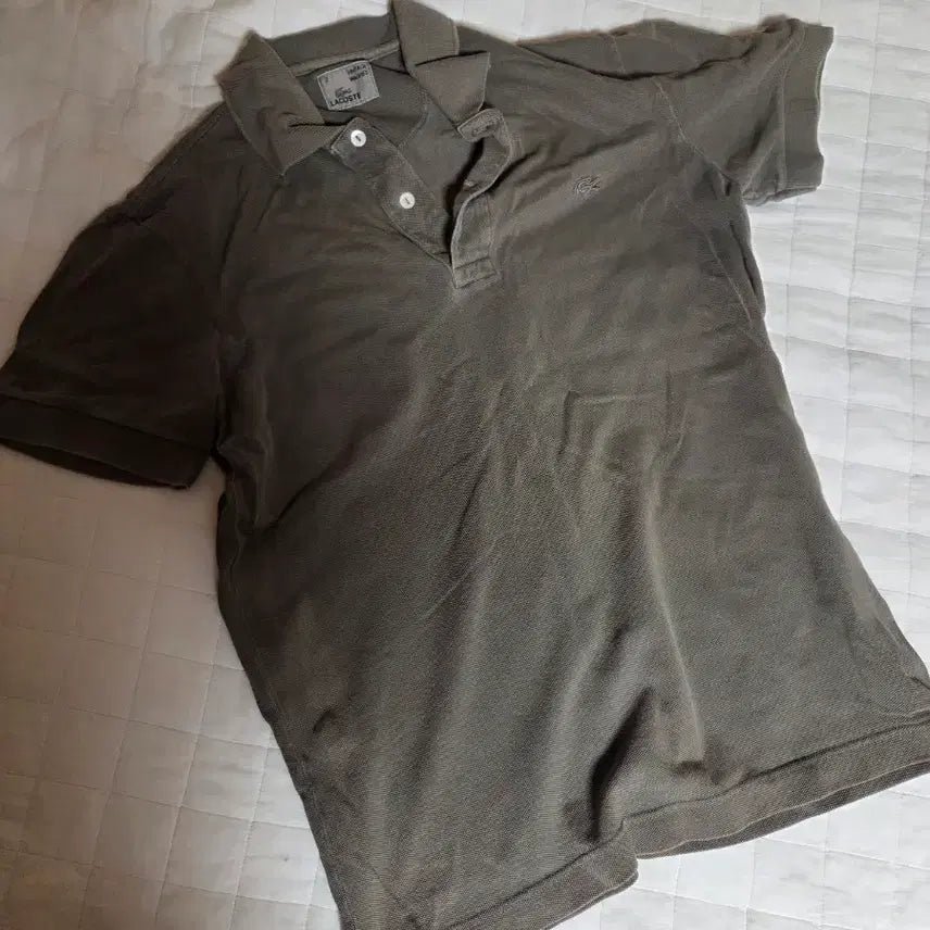 [BUNJANG] Lacoste Vintage Washed Khaki Olive Polo Shirt (Size 90/M) / 라코스테 카라티 2 (90) 빈티지 워싱 카키 올리브