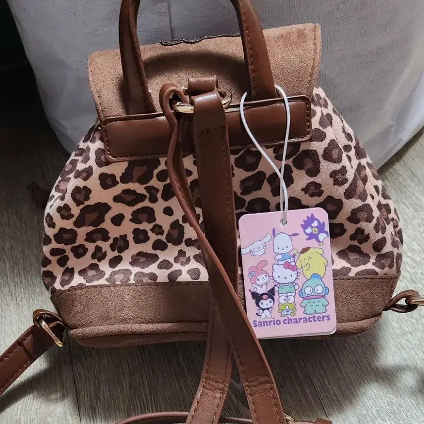 [BUNJANG] Hello Kitty Leopard Suede Mini Backpack / 헬로키티 레오파드 호피 스웨이드 미니백팩