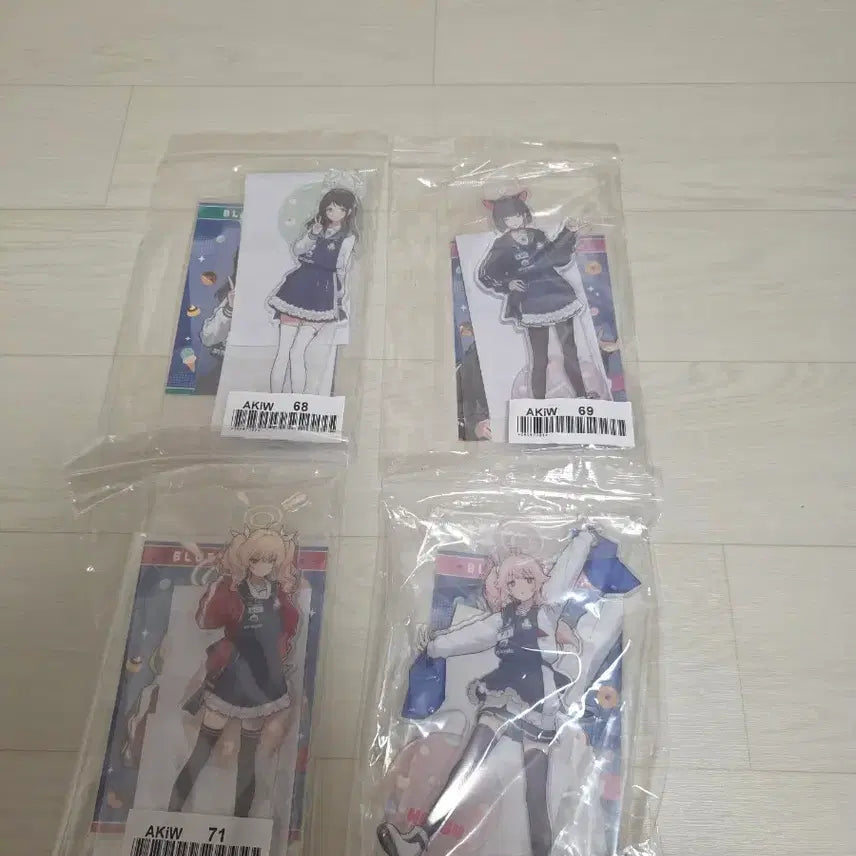 [BUNJANG] Blue Archive Official &amp; Collaboration Acrylic Stand / 블루아카이브 공식 및 콜라보 아크릴 판매합니다.